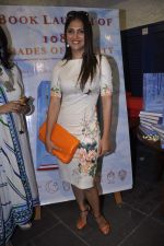 Lara Dutta at 108 shades of Divinity book launch in Worli, Mumbai on 26th May 2013 (44).JPG